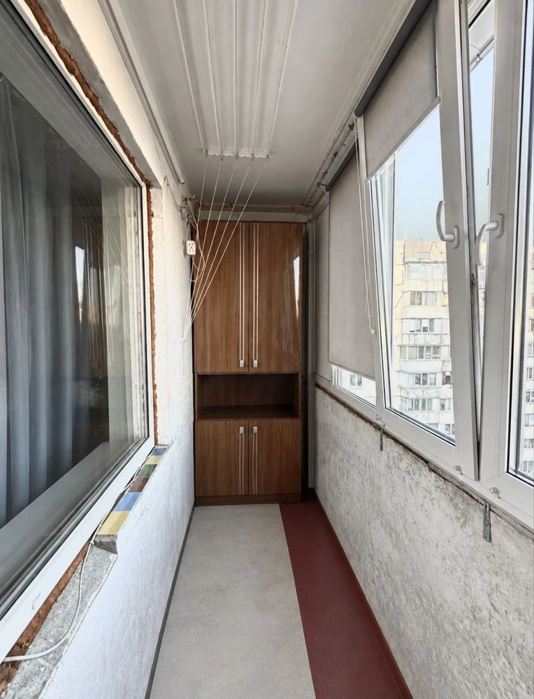 Продаж 2к квартири Голосіївський р-н , метро Іподром