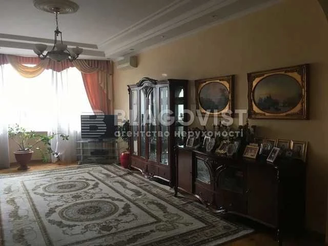 Печерськ Лесі Украінки 4кімн квартира з якісним ремонтом