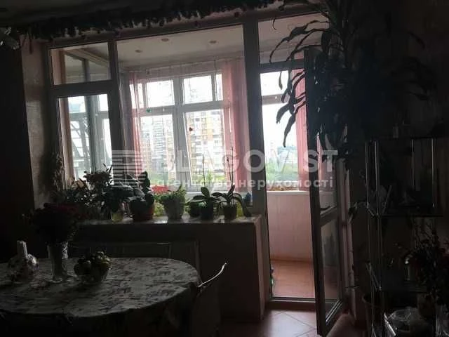 Печерськ Лесі Украінки 4кімн квартира з якісним ремонтом