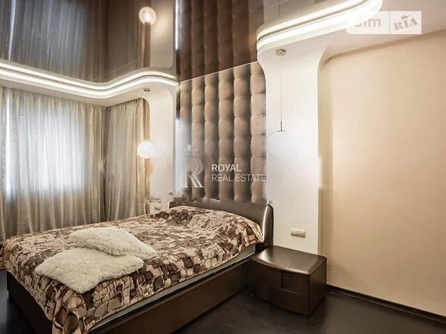 Sale of 3-room apartment 114 sq. m on Chokolivskyi Blvd. 42A • ID 3