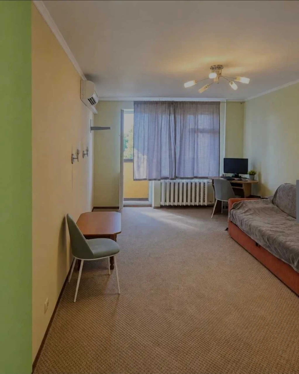 БЕЗ % Продаж 1 кімнатної квартири в Печерському районі, метр