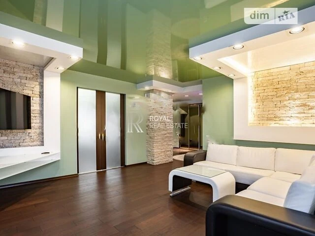 Sale of 3-room apartment 114 sq. m on Chokolivskyi Blvd. 42A • ID 3