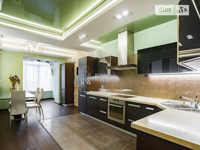 Sale of 3-room apartment 114 sq. m on Chokolivskyi Blvd. 42A • ID 3