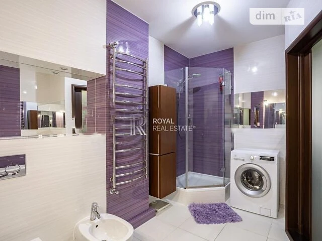 Sale of 3-room apartment 114 sq. m on Chokolivskyi Blvd. 42A • ID 3