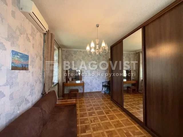 Печерськ Коновальця 3 кімн квартира з ремонтом
