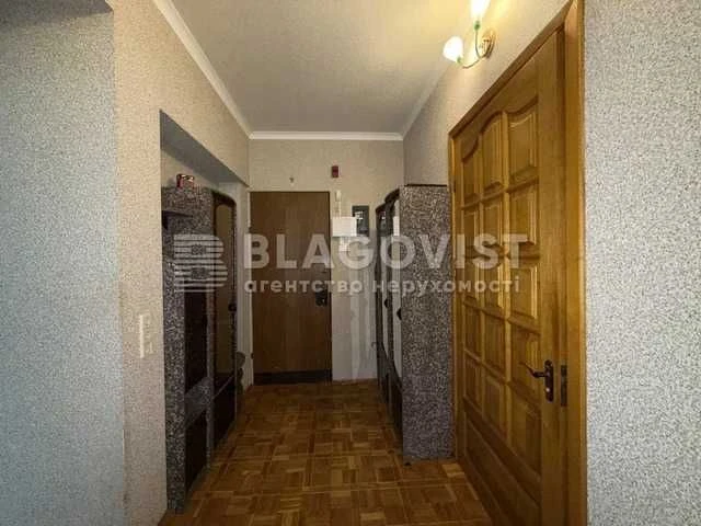 Печерськ Коновальця 3 кімн квартира з ремонтом