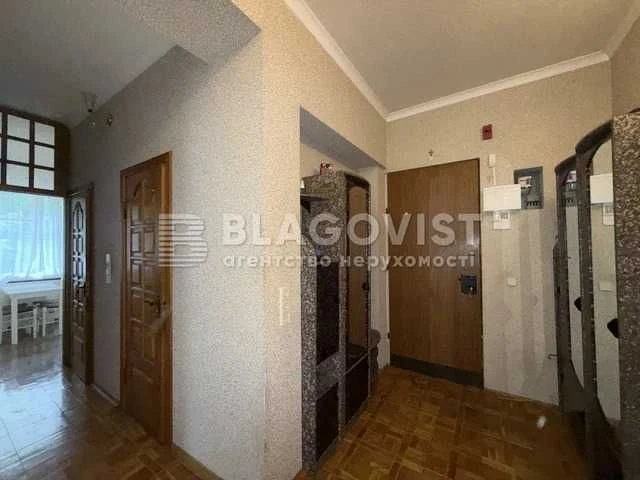 Печерськ Коновальця 3 кімн квартира з ремонтом