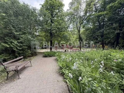 Печерськ Коновальця 3 кімн квартира з ремонтом
