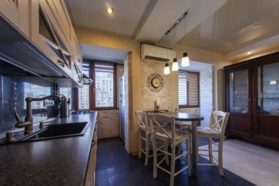 Продам трикімнатну квартиру (79 м²) у Києві, Оболонський рай