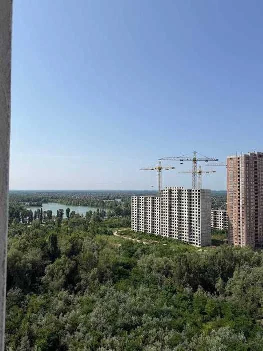 Продаж 1К квартири. ЖК «Патріотика». 37 м². Без ремонту