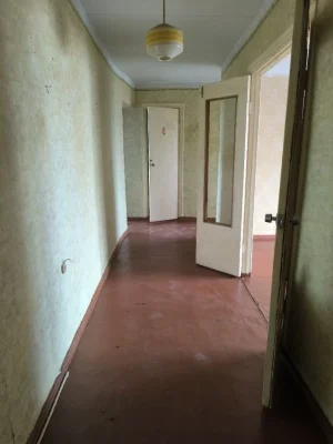 Поділ, вул. Миру, 3-кімн. квартира під ремонт.