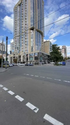 Центр 2 кімнатна Антоновича Палац України Володимирський біз