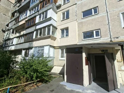 Квартира. Київ, Космонавта Поповича вул.