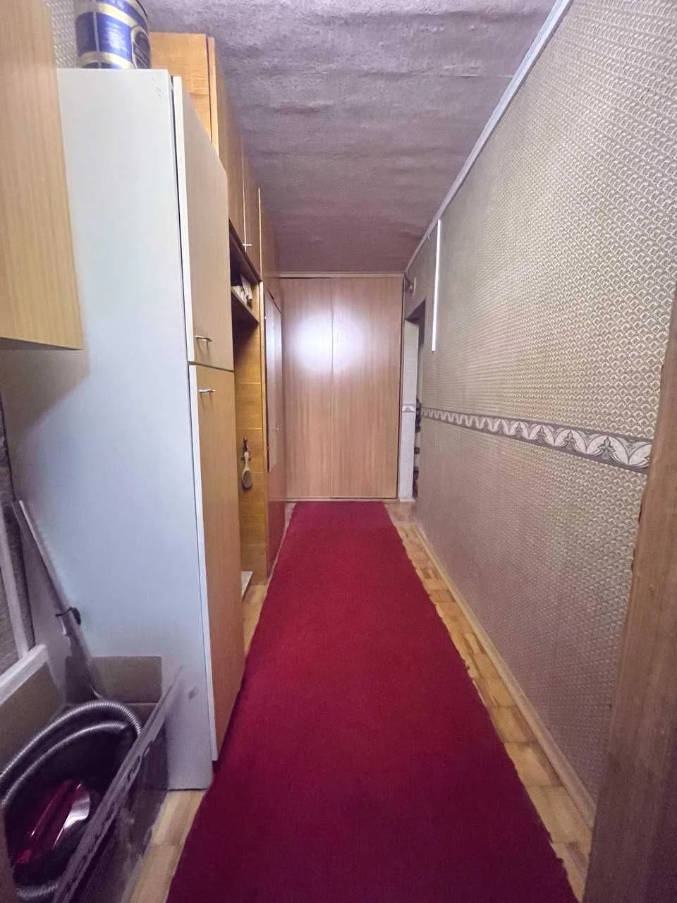 Феодосіївська вул.метро Деміївська
