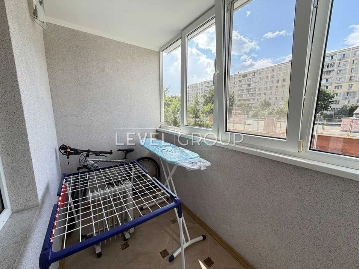 Продаж квартири 3-кімнатної квартири вул. Машинобудівна, 21/