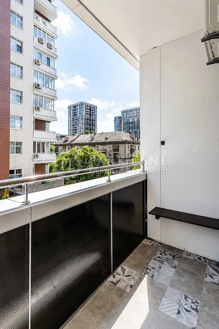 Продаж 2к квартири 83м² ЖК Французький квартал, вул Тютюнник