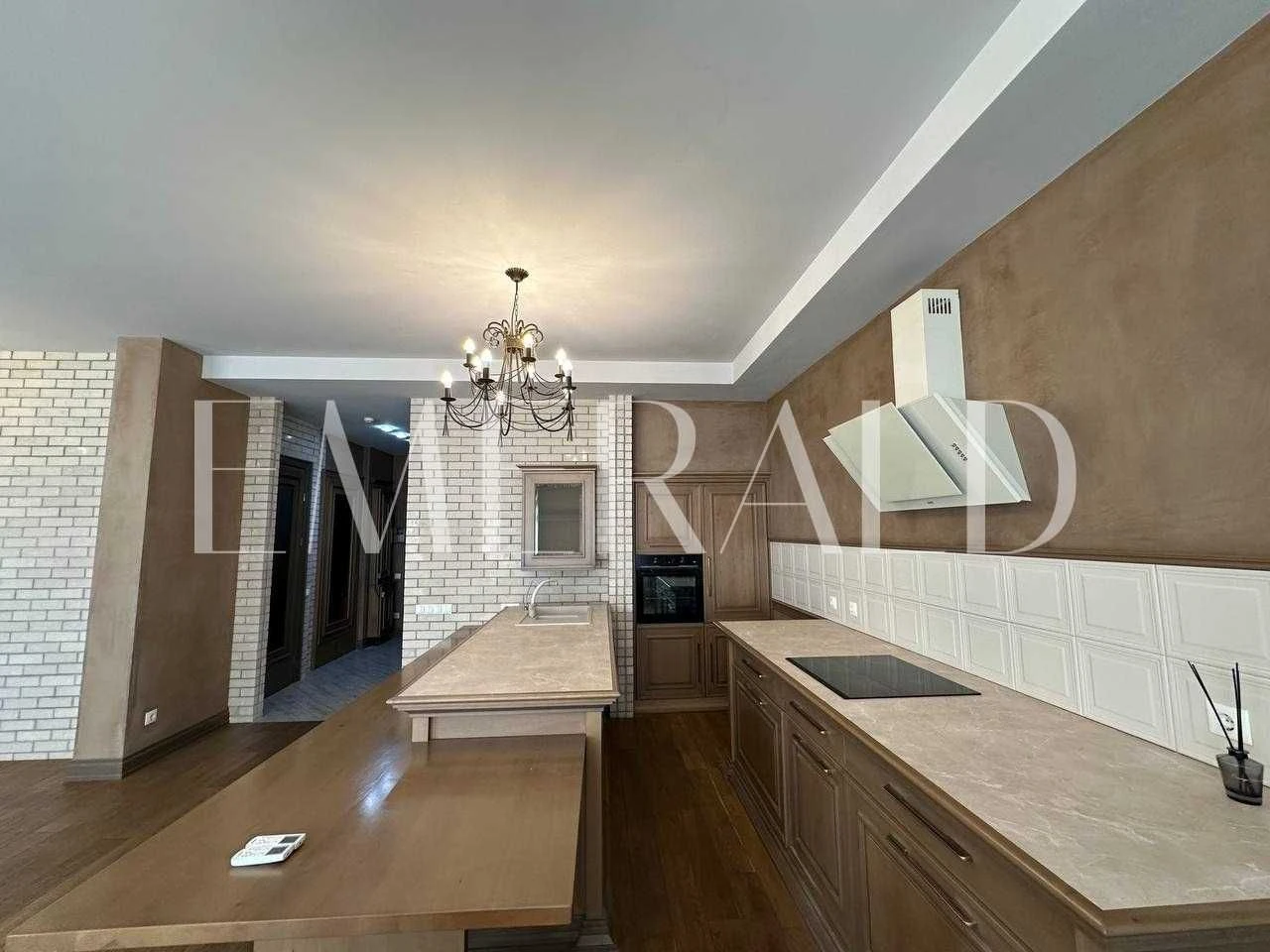 Квартира з характером. 120м² у клубному будинку "Новопечерсь