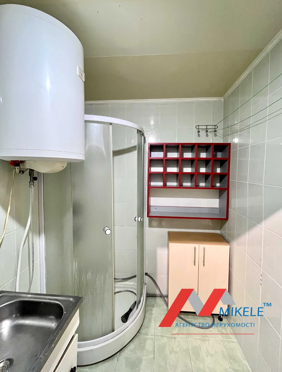 Без комісії Продаж 1к квартира з ремонтом Драгоманова 23 м.