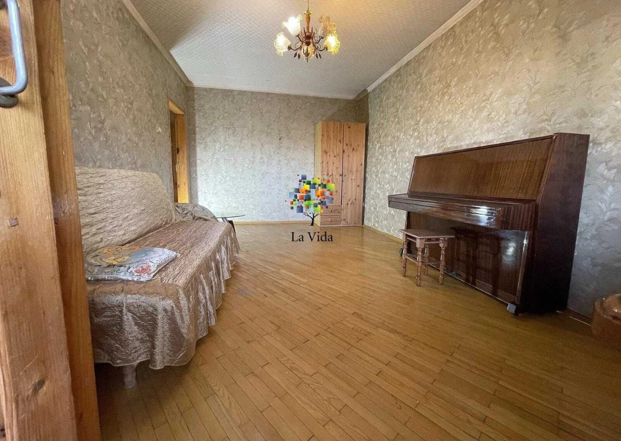 Продам 3к. квартиру вул. Срібнокільська, 16