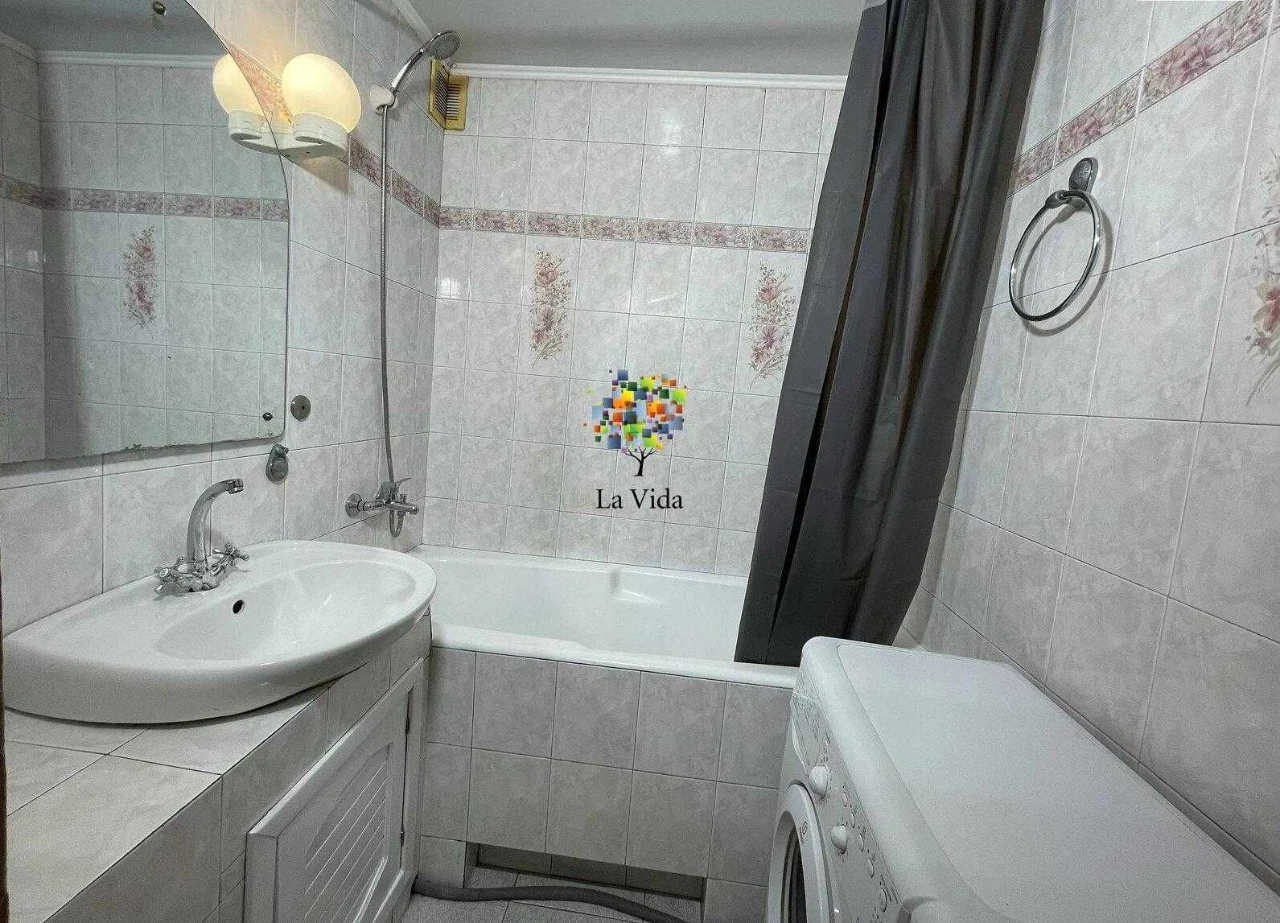 Продам 3к. квартиру вул. Срібнокільська, 16