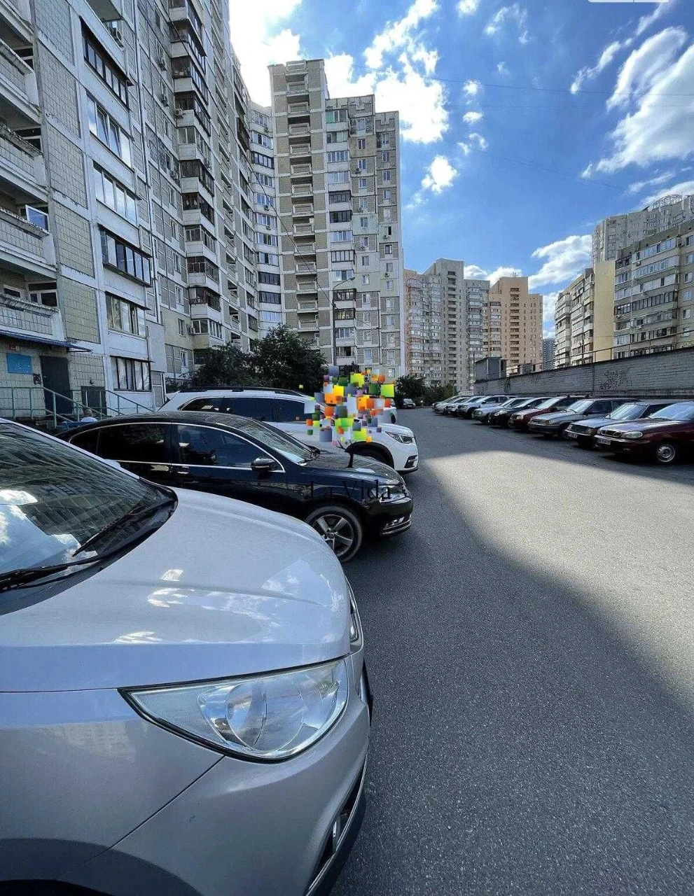 Продам 3к. квартиру вул. Срібнокільська, 16