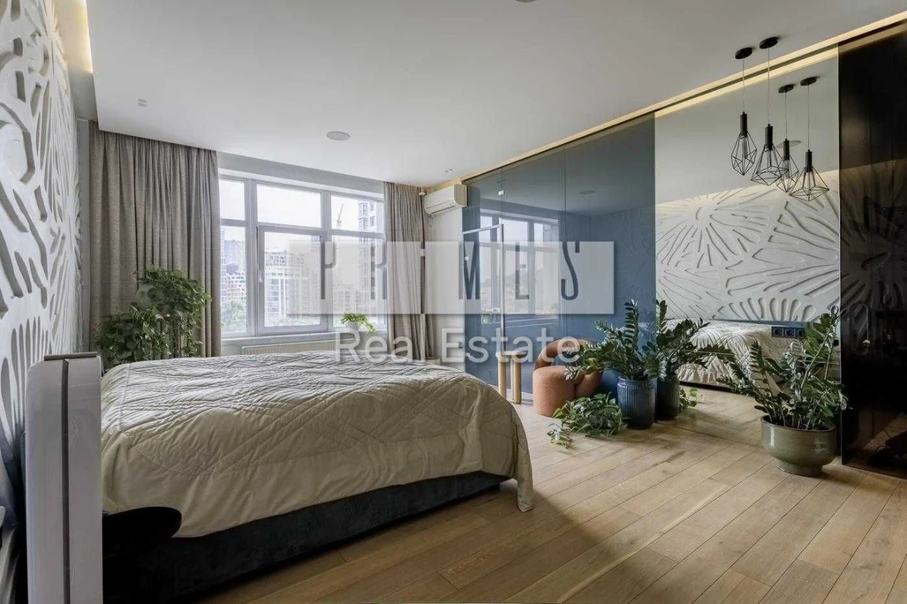 Продажа 4к квартиры 200 м², ЖК Новопечерские Липки, ул. Андр