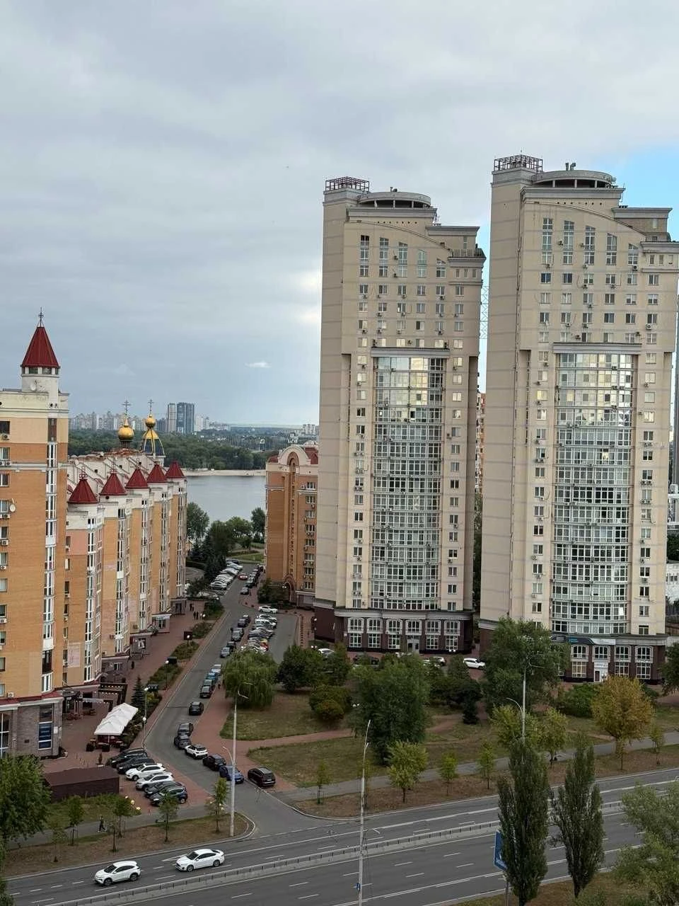 Продати затишну 1к квартиру на Оболоні вул. Приозерна