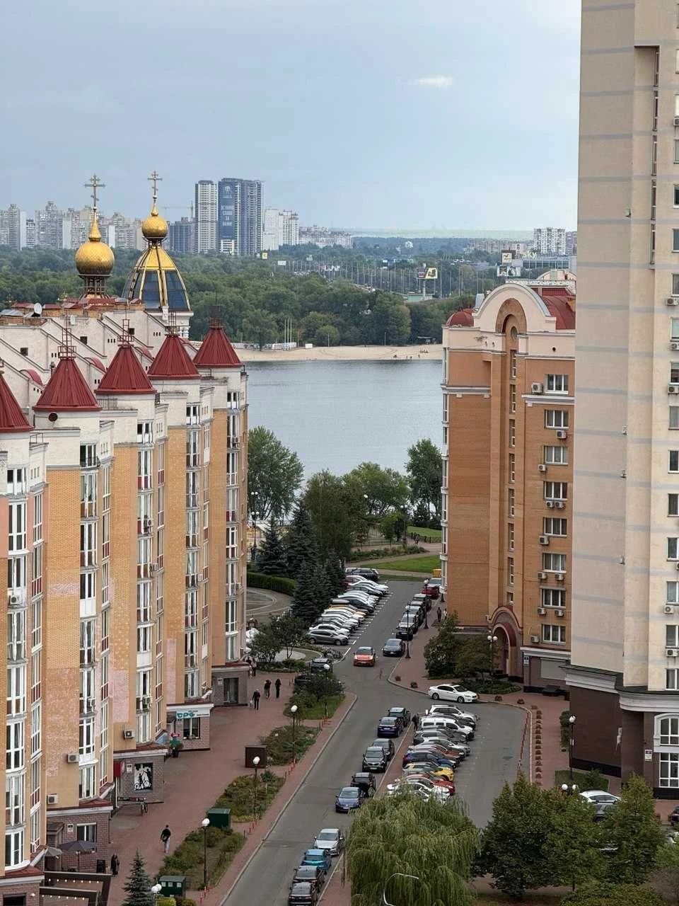 Продати затишну 1к квартиру на Оболоні вул. Приозерна