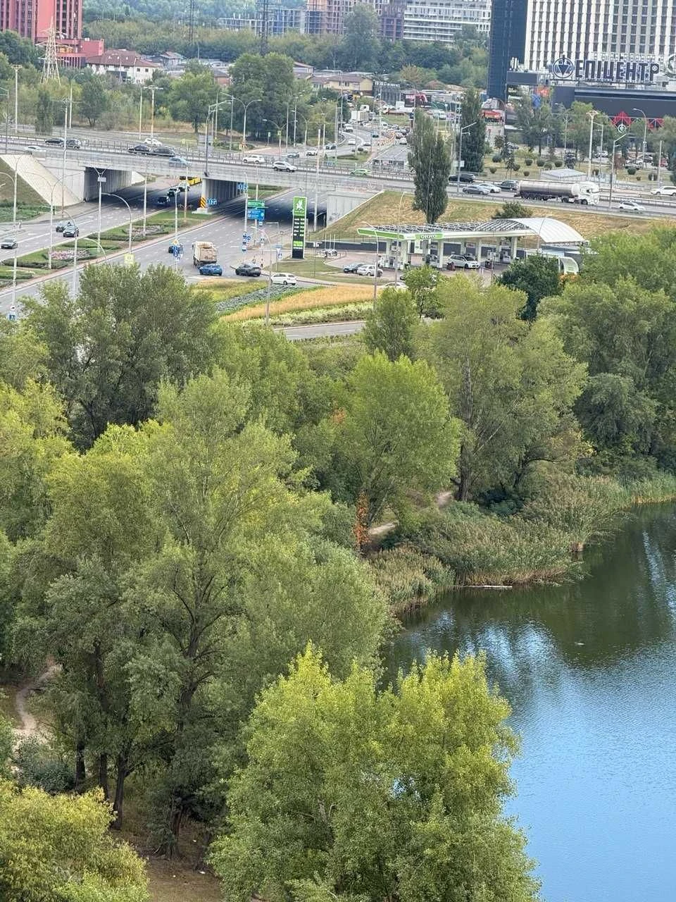 Продати затишну 1к квартиру на Оболоні вул. Приозерна