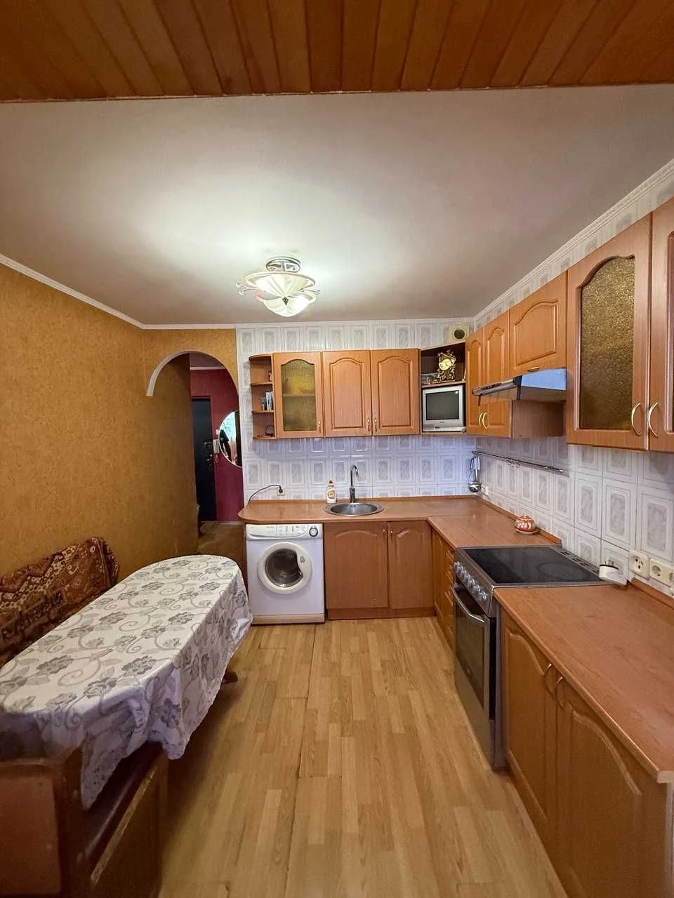 Продати затишну 1к квартиру на Оболоні вул. Приозерна