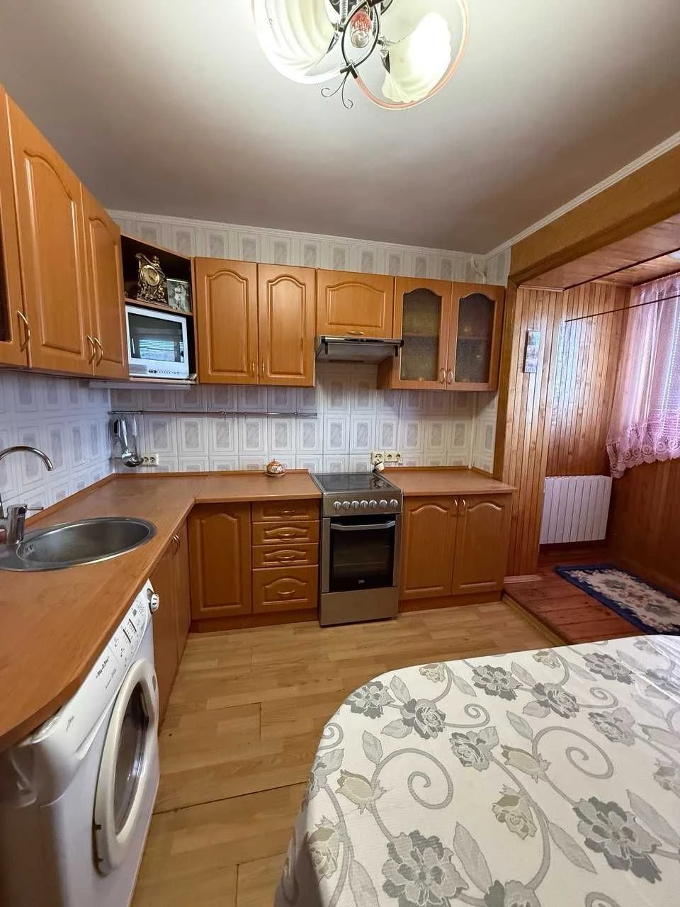 Продати затишну 1к квартиру на Оболоні вул. Приозерна