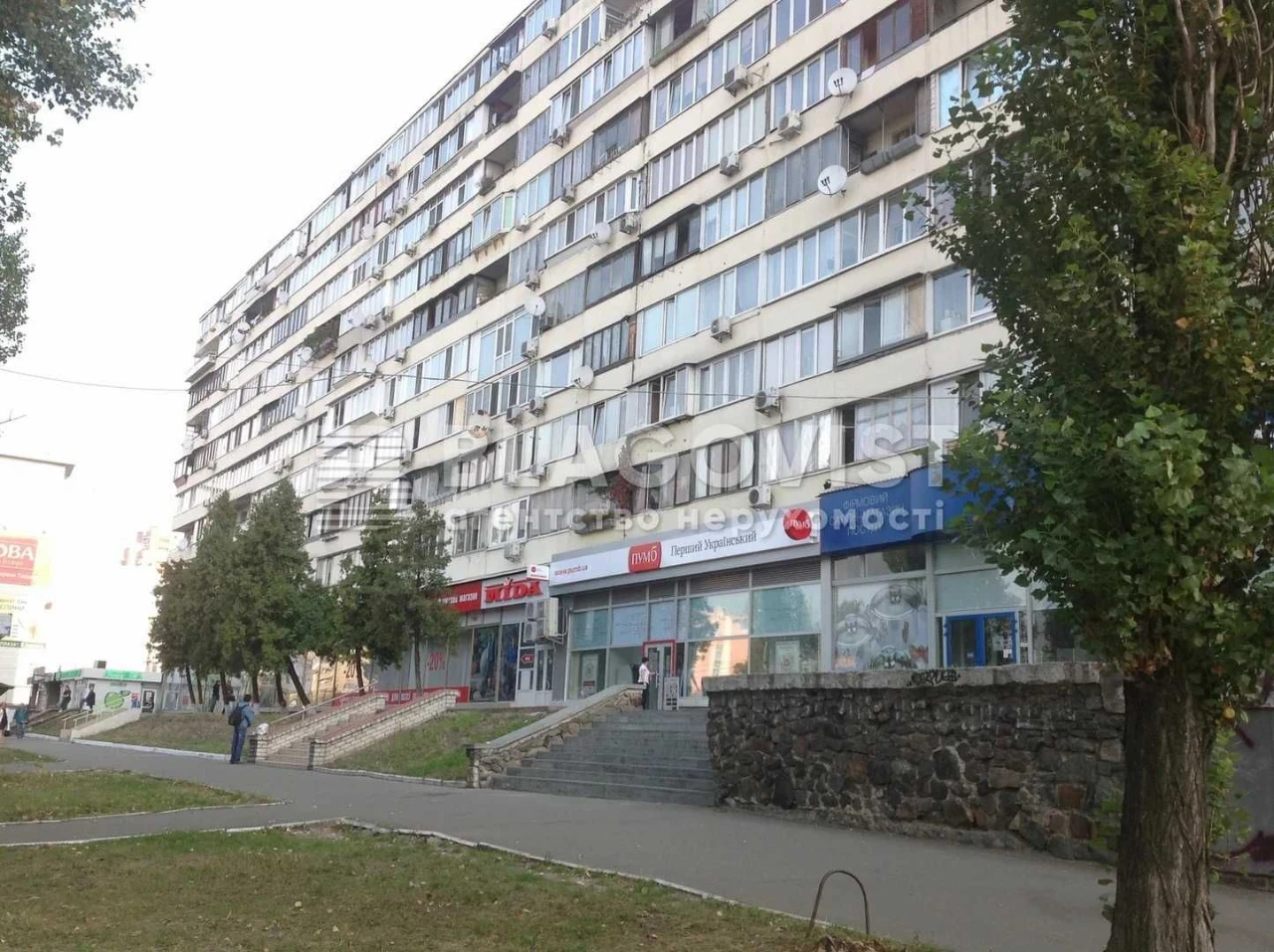 Продається 2 кімнатна квартира в Печерському районі Києва,
