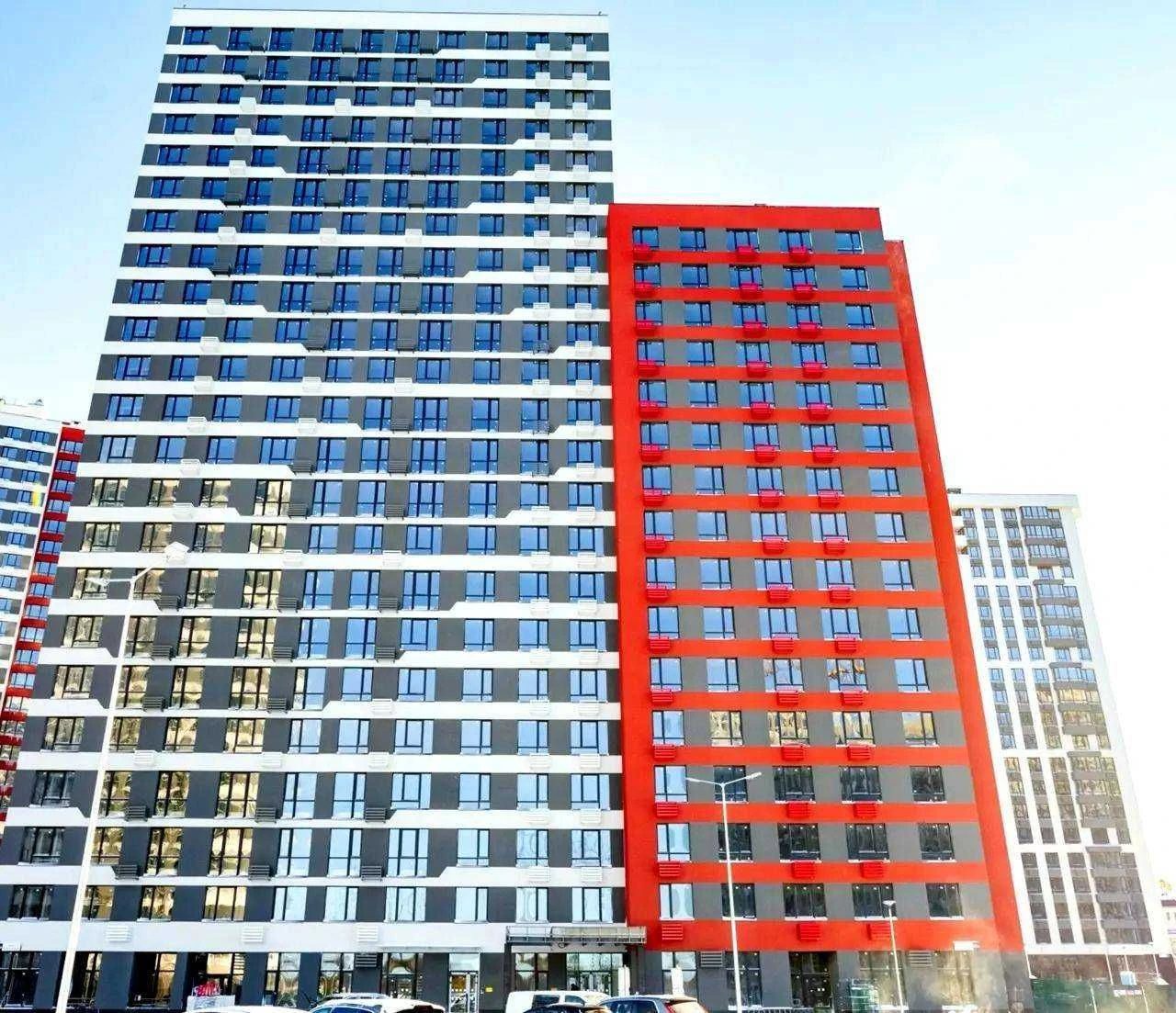 Продам 3-кімн. Олександра Олеся ул. 10.5, 84 м.кв