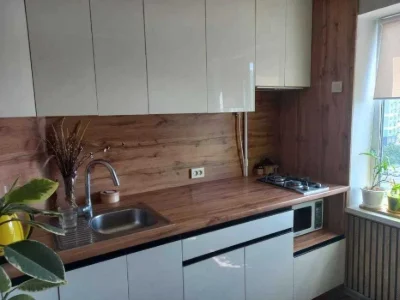 Продам 2к квартиру 52 м.кв. З Ремонтом Ревуцького вул. 35, Х
