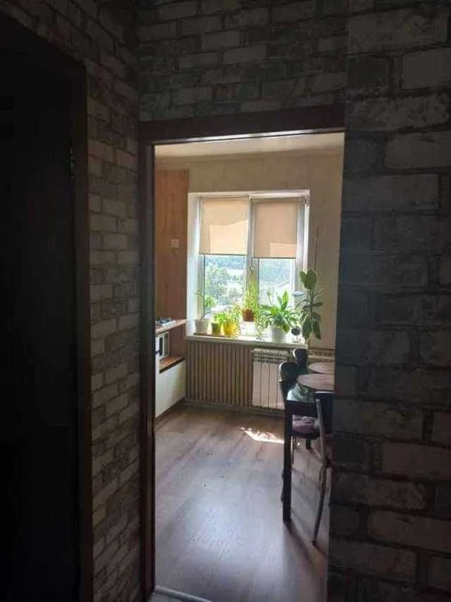 Продам 2к квартиру 52 м.кв. З Ремонтом Ревуцького вул. 35, Х