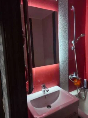 Продам 2к квартиру 52 м.кв. З Ремонтом Ревуцького вул. 35, Х