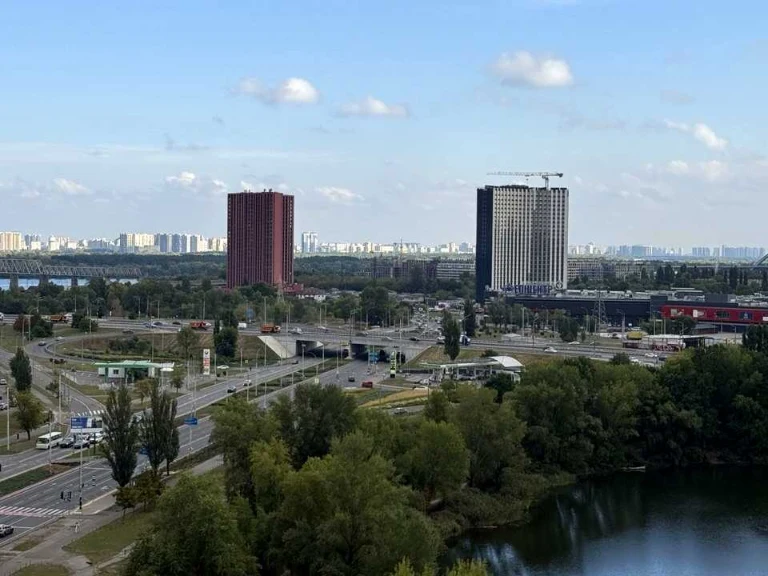 Квартира. Київ, Приозерна вул.