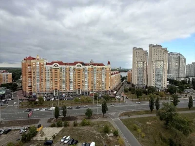 Квартира. Київ, Приозерна вул.