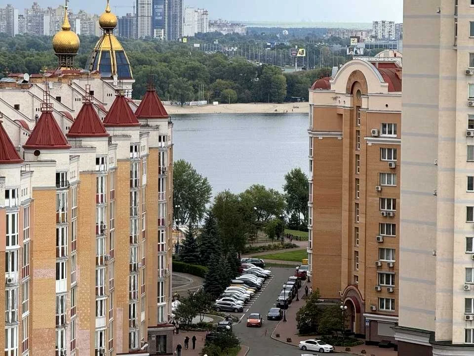 Квартира. Київ, Приозерна вул.