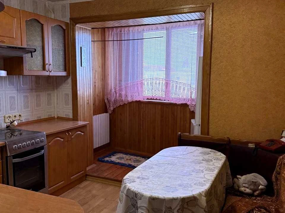 Квартира. Київ, Приозерна вул.