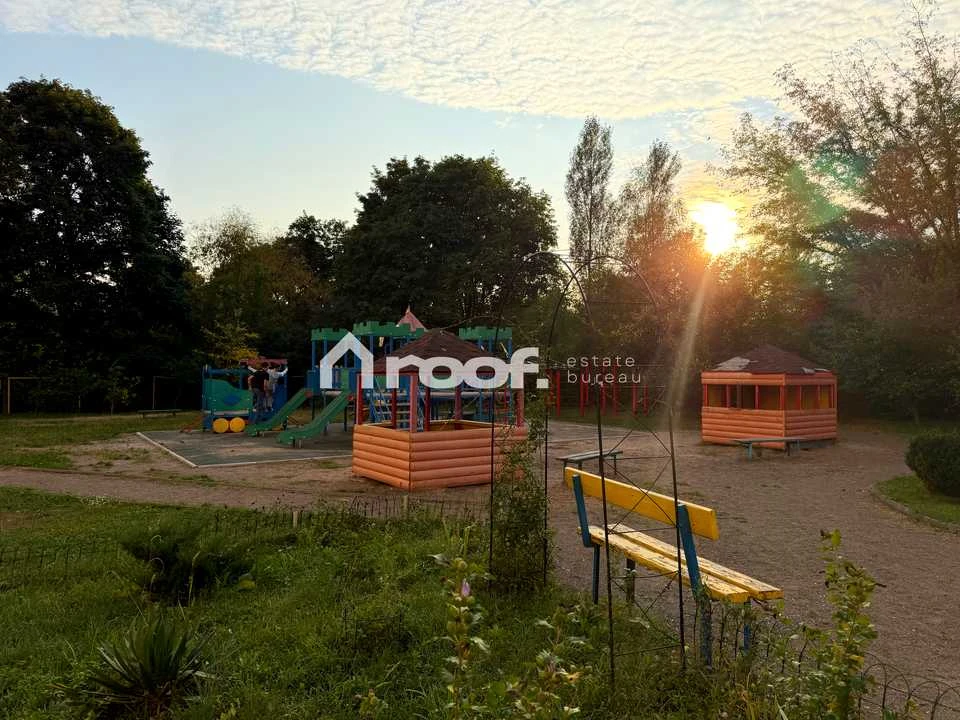 Квартира. Київ, Олега Мудрака вул.