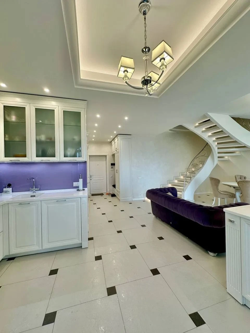 Продам 3-кімнатну квартиру, Перемога-6, ЖК Акварель