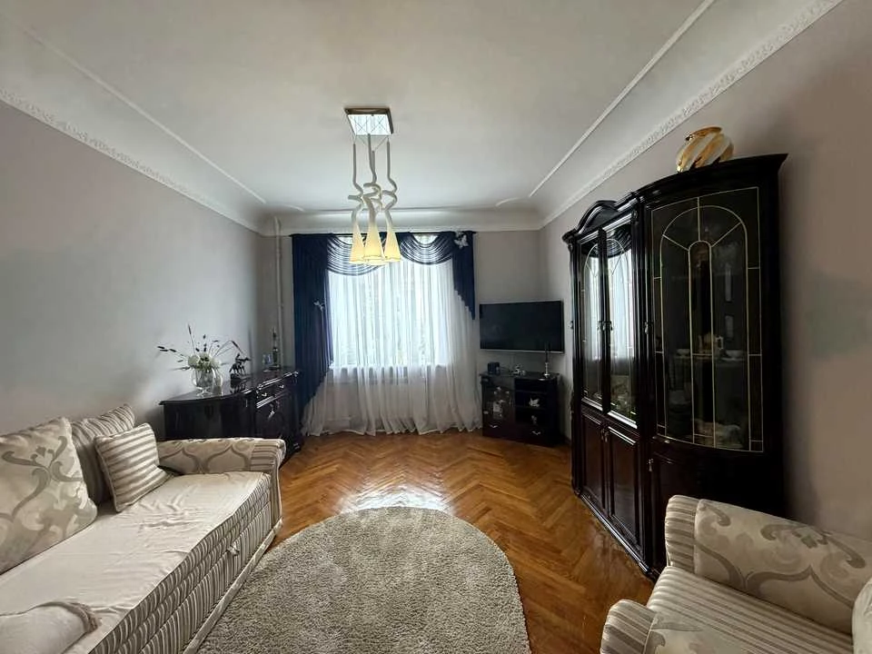 Квартира. Днепр, Дмитрия Яворницкого просп. (Карла Маркса)