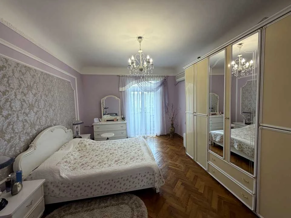 Квартира. Днепр, Дмитрия Яворницкого просп. (Карла Маркса)
