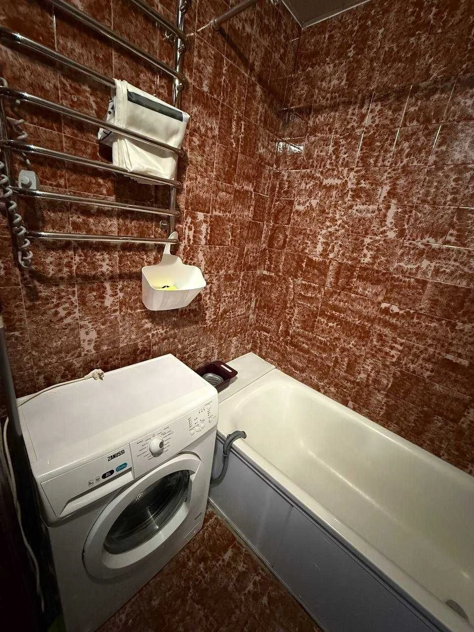 Продам 3к квартиру на Ж/М Тополя-3