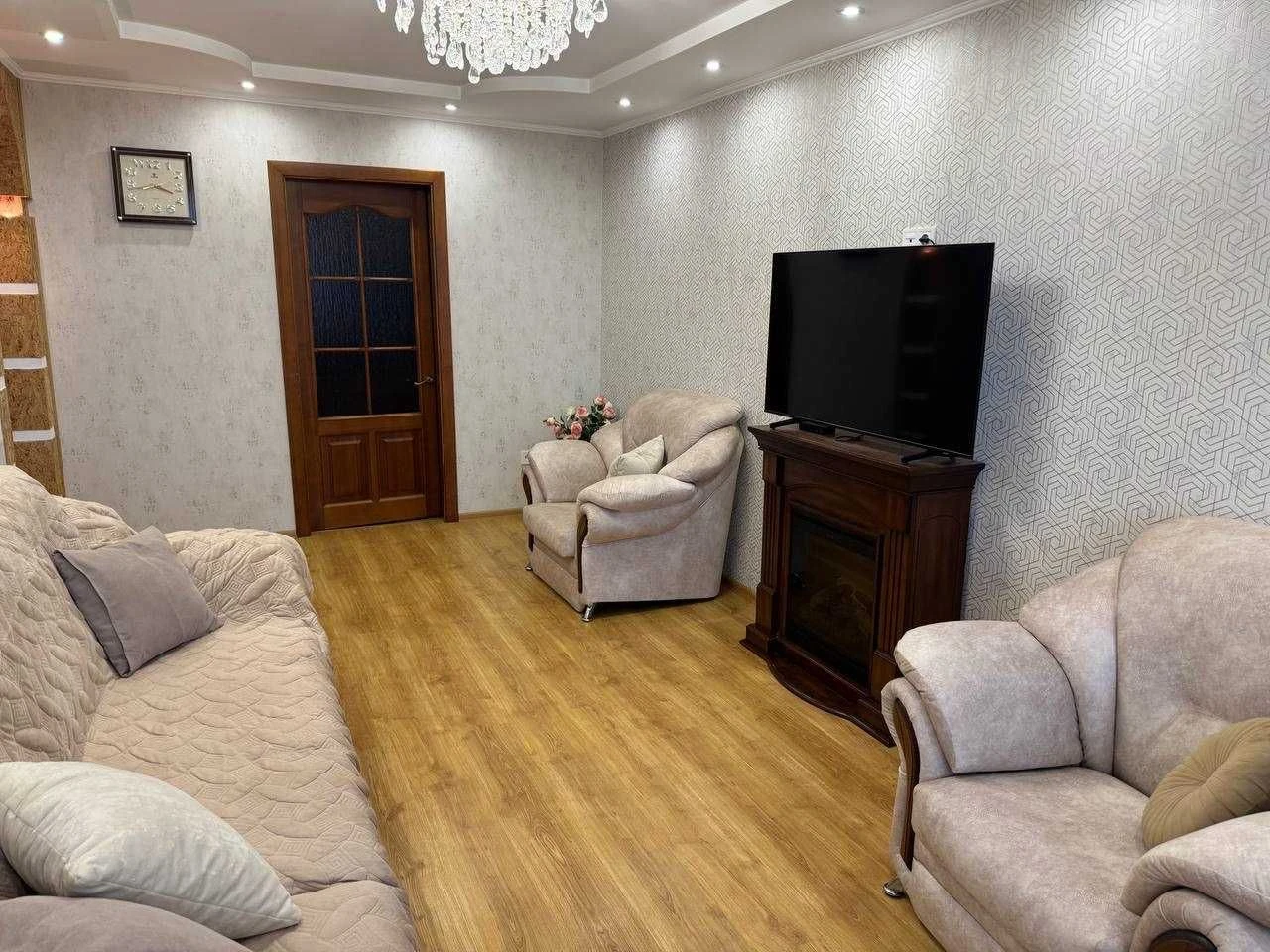 3к квартира, Лівобережний 3/Левобережный 3. Продаж від власн