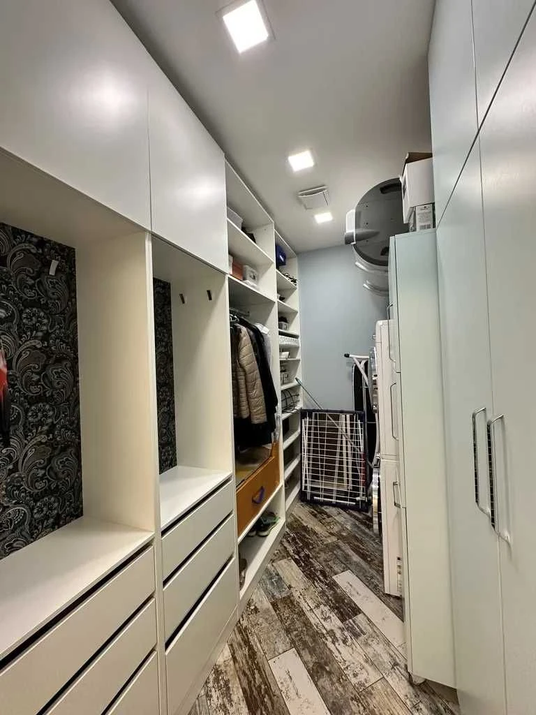 У продажу шикарна 3-кімнатна квартира ЖК Панорама.