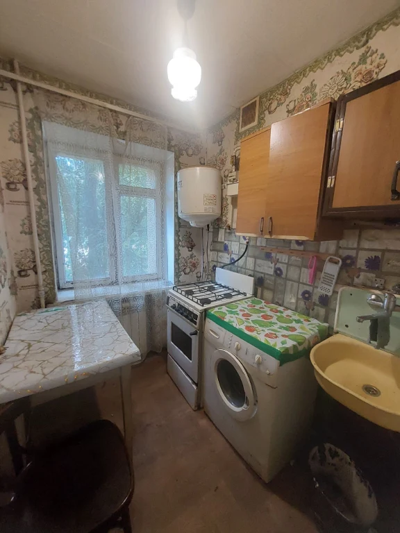 Продам 1к кв-ру на 12 квартале