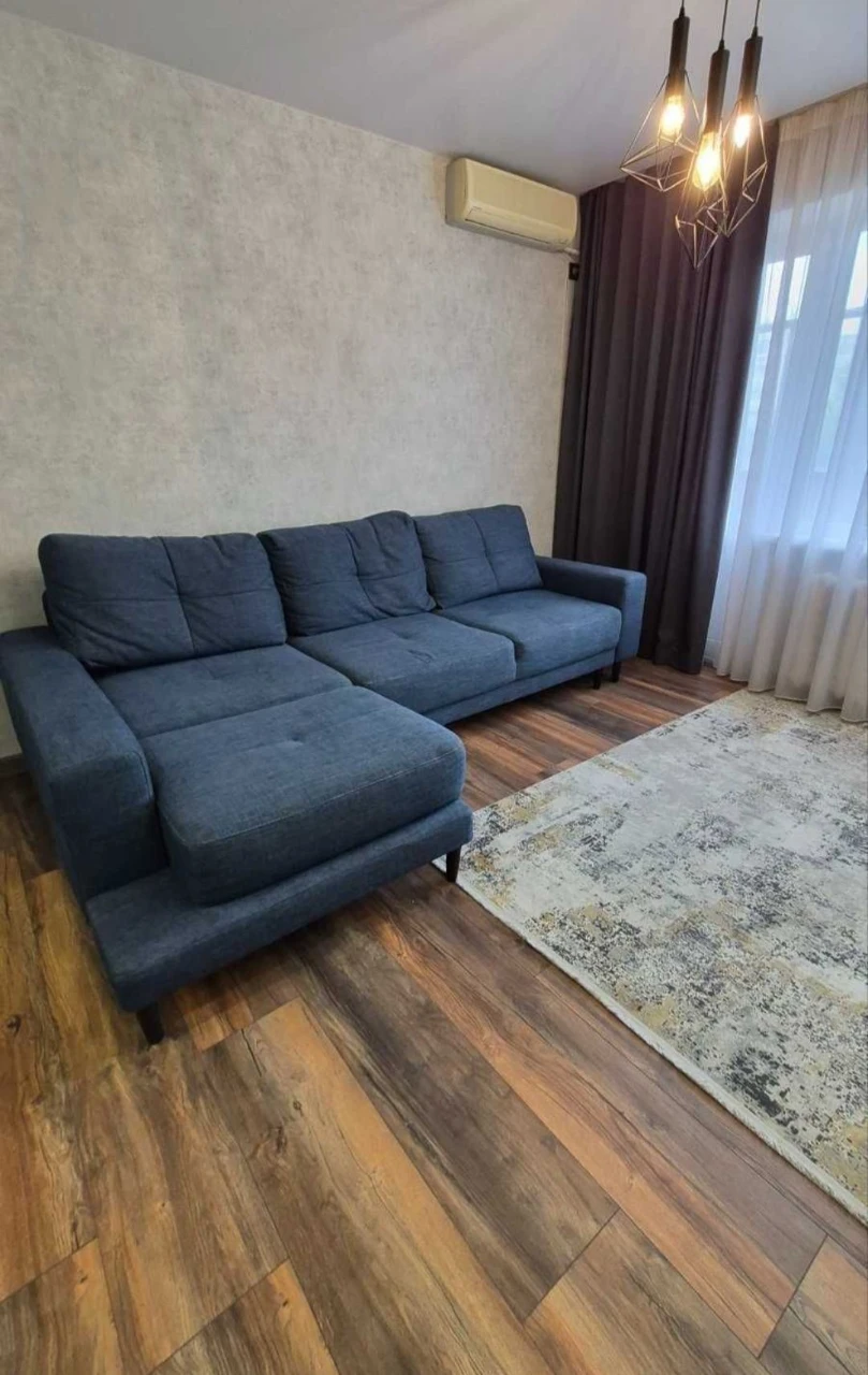 Продам 3х кім кв з ремонтом,Тополь. 4й поверх.Газ