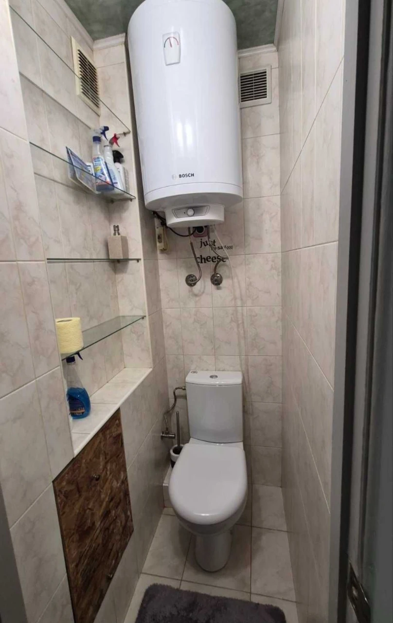 Продам 3х кім кв з ремонтом,Тополь. 4й поверх.Газ